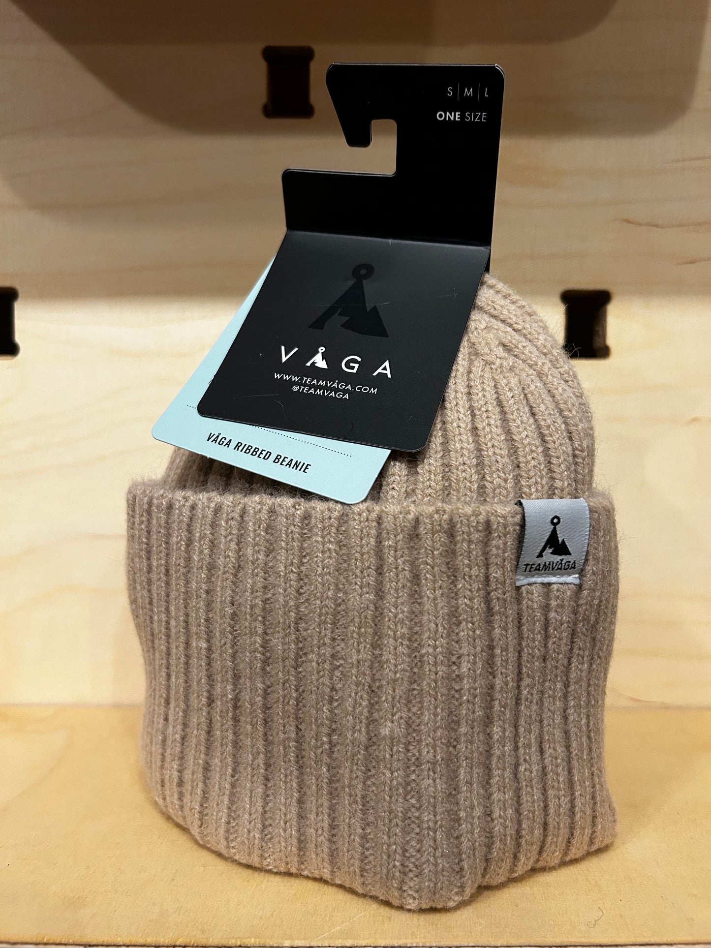 Vaga Cashmere Ribbed Beanie