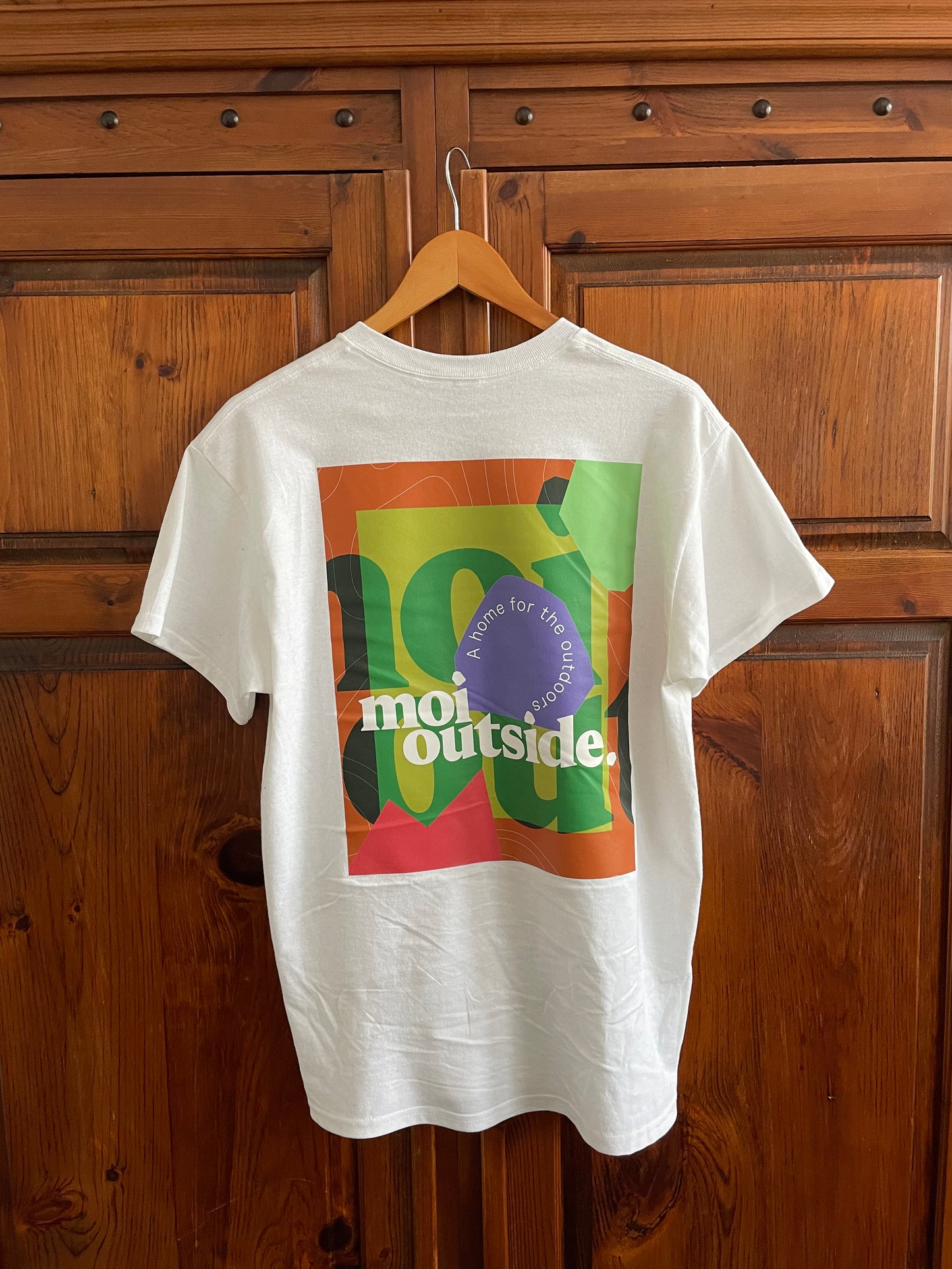 moi oustide short sleeve